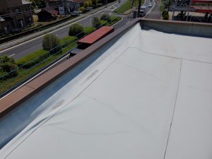 屋上防水　ウレタン防水通気緩衝工法